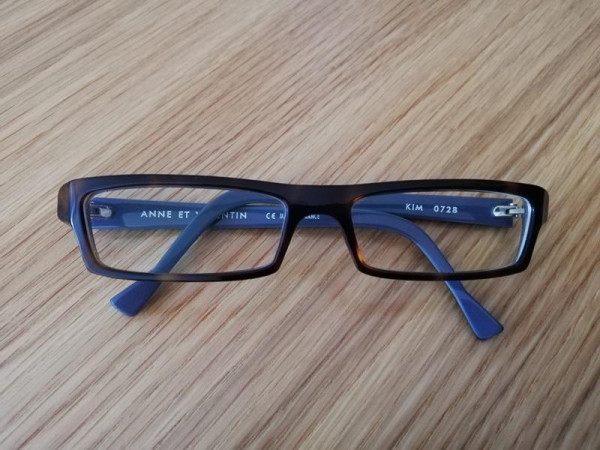 Eco-friendly, trendy, and affordable: Second-hand glasses