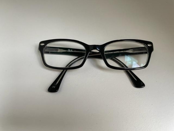 Ray-Ban - noir et transparente