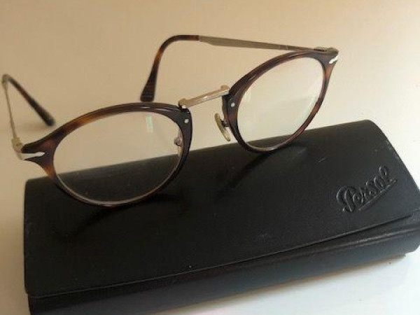 Monture Persol avec boitier