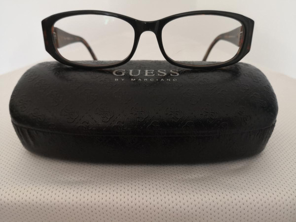 Guess - GU1573