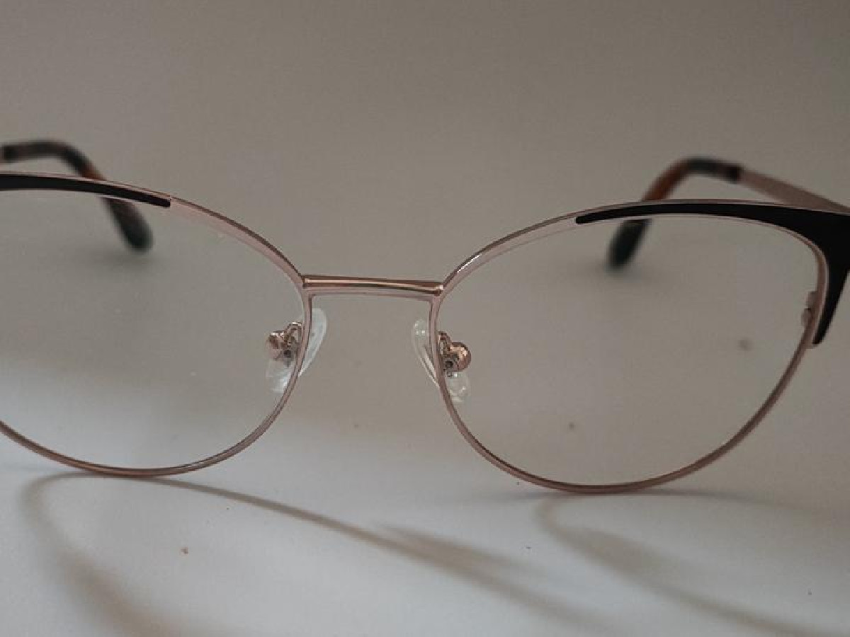 Guess - GU2704