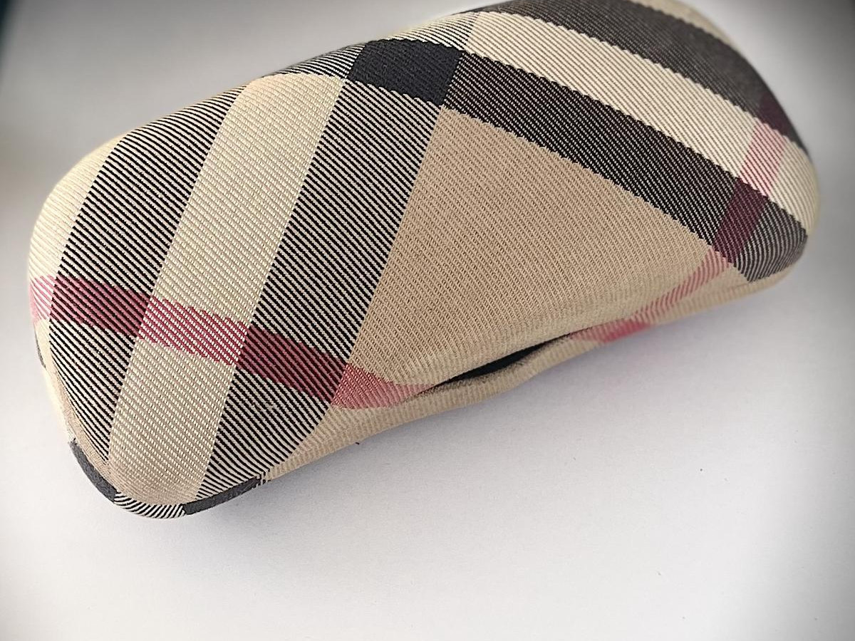 BURBERRY - B4146