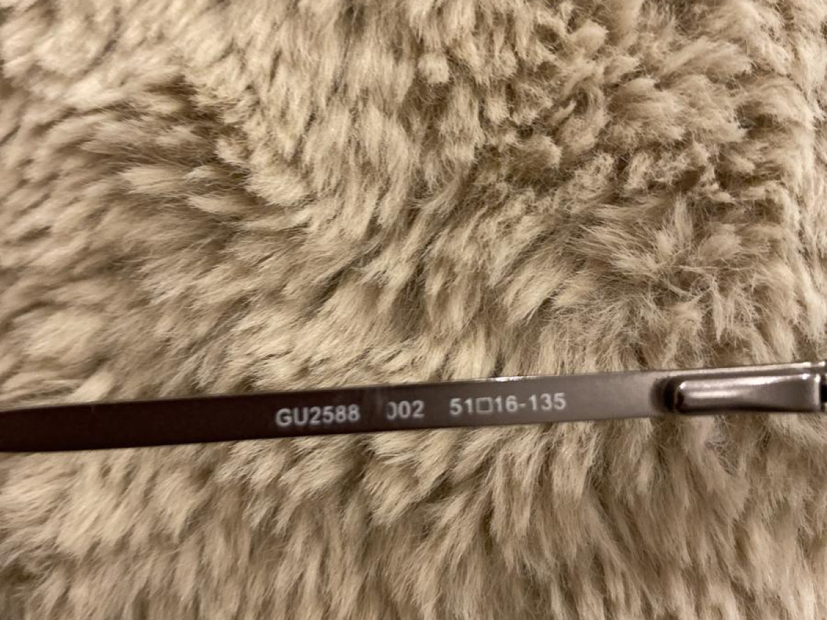 GUESS - GU2588
