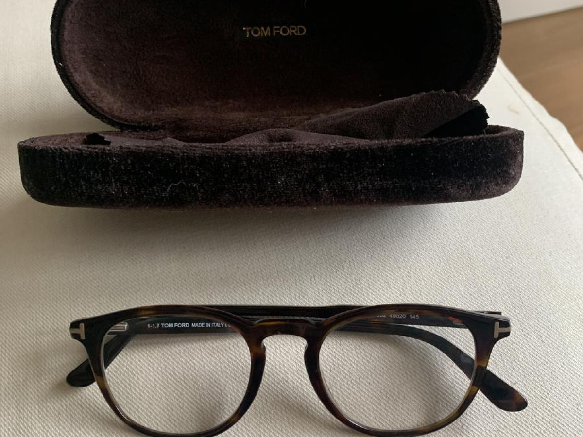 Tom Ford - FT5401