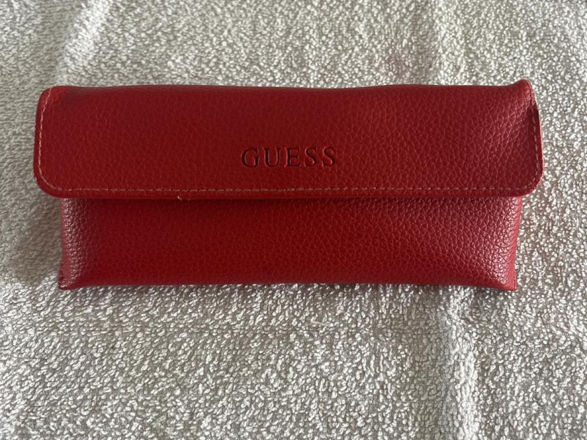 Guess - 1225