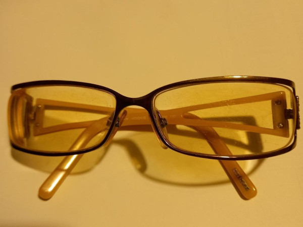 givenchy - VGV243S