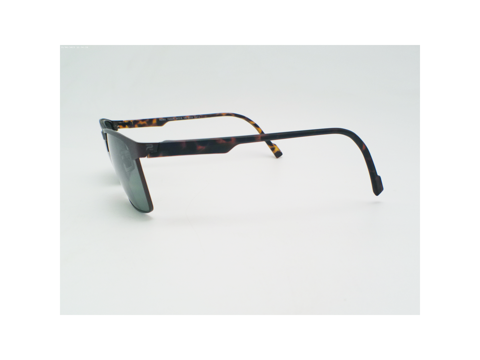 Lunettes de soleil REBEL 70062R Noir Homme