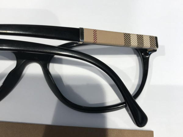 Burberry - B2172
