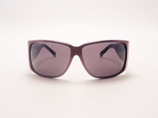 Yves Saint Laurent - YSL...