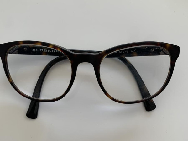 Burberry - B2247