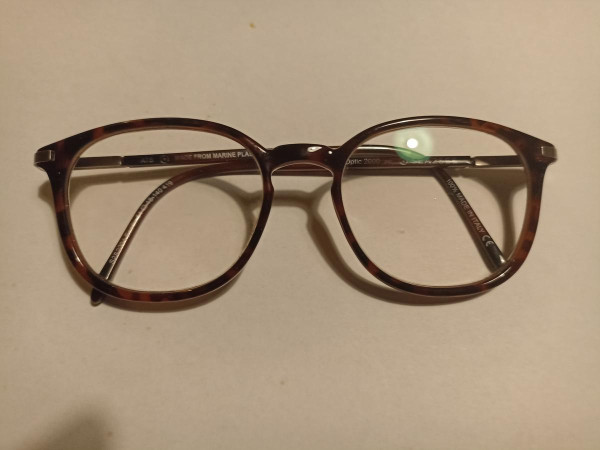 Eco friendly trendy and affordable Second hand glasses Seecly