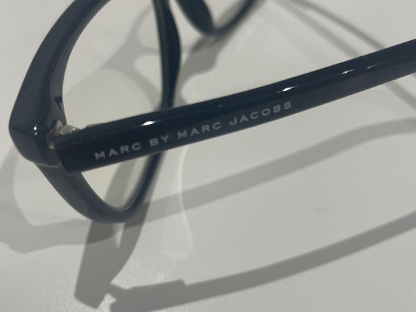 MARC JACOBS
