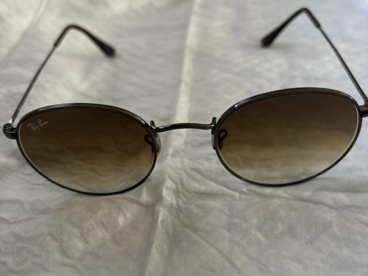 Ray-Ban