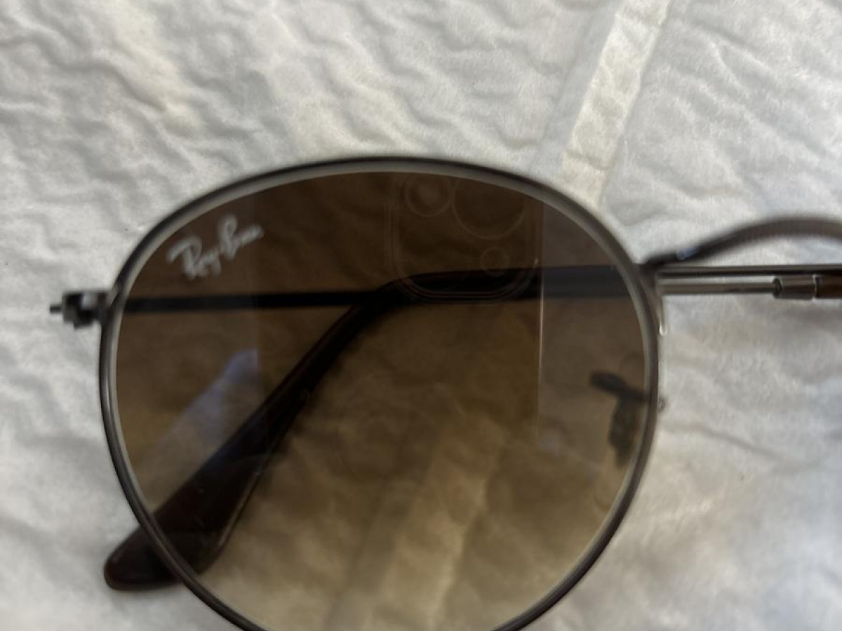 Ray-Ban