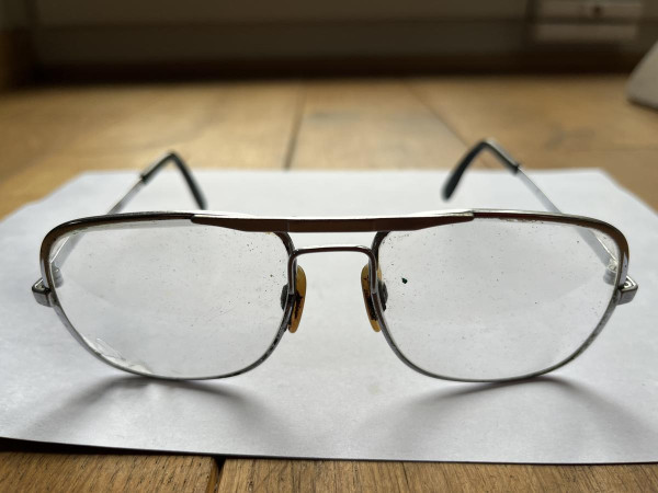 Silhouette - modèle 323 135