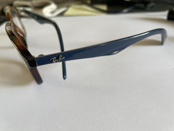 Ray-Ban - RB7084