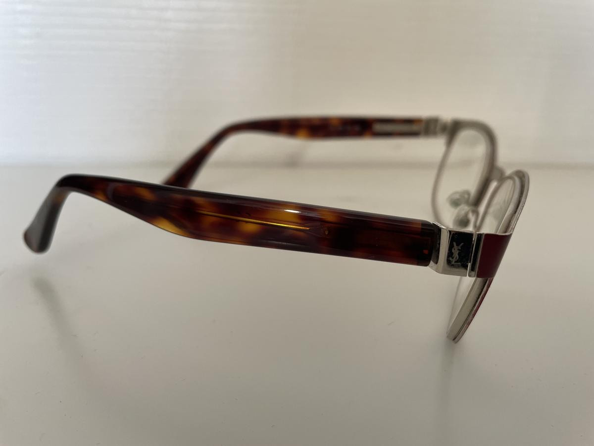 Yves Saint-Laurent -ysl2356