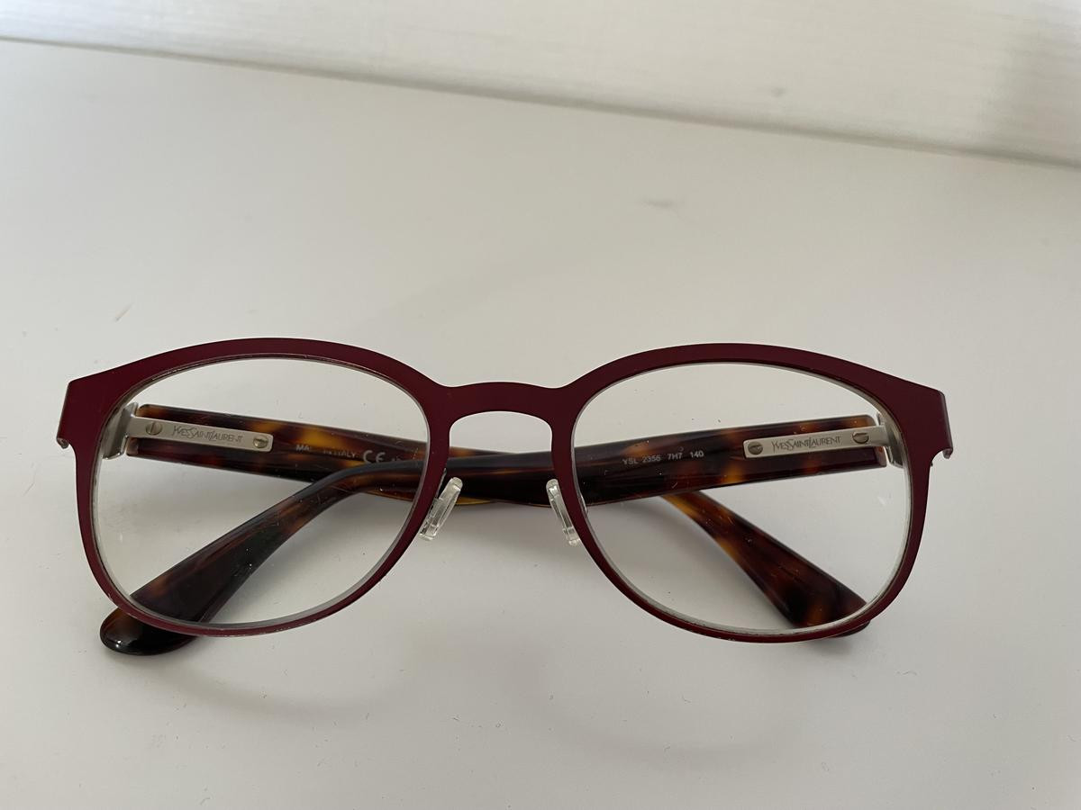 Yves Saint-Laurent -ysl2356