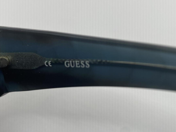 GUESS - 6229