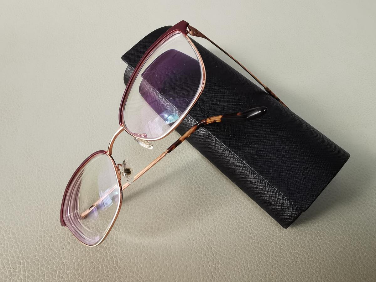 PRADA - VPR62X