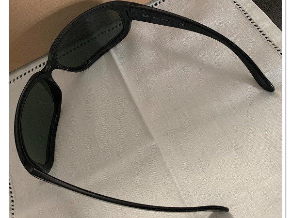 Ray-Ban - RB4102