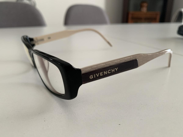 GIVENCHY VGV796