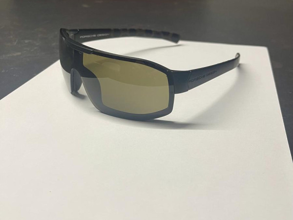 PORSCHE DESIGN P8527