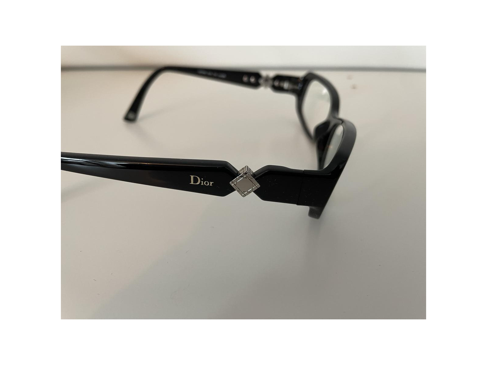 DIOR CD3199 D28 135