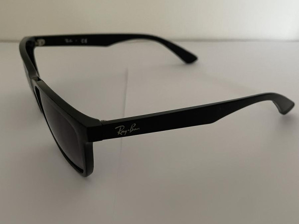 Ray ban ref RB7025