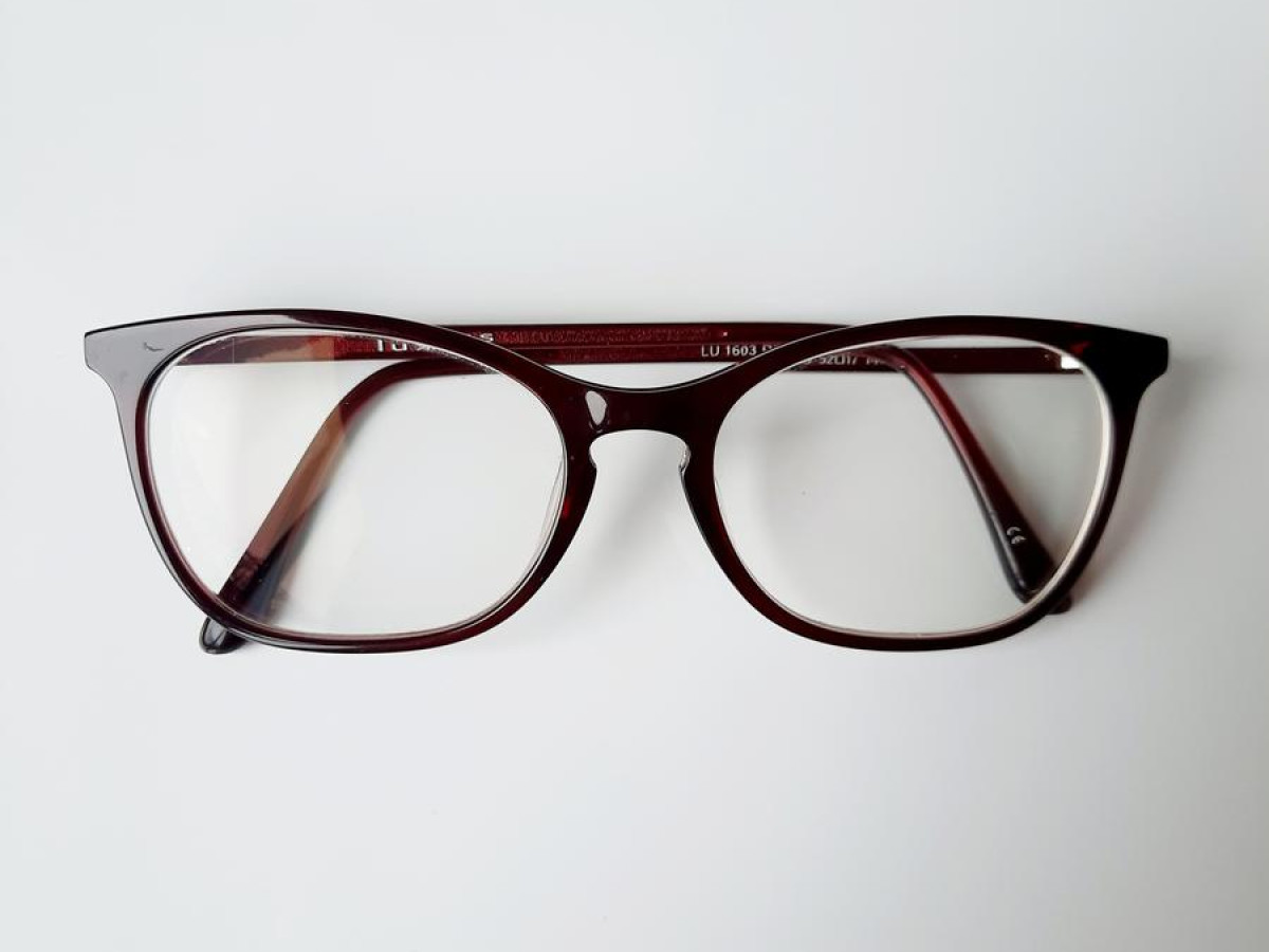 Lukkas LU 1603 rouge