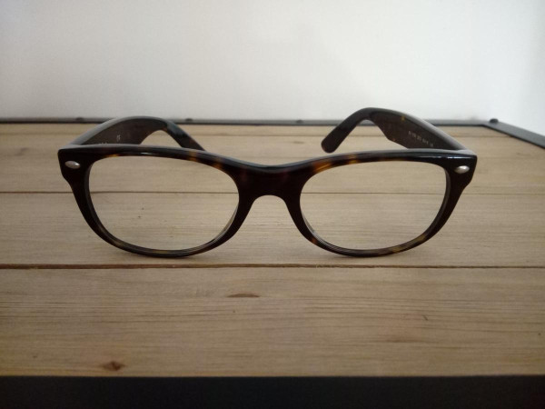 RAY-BAN