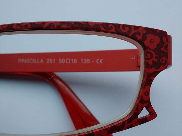 Laffont - 251 50 16 135