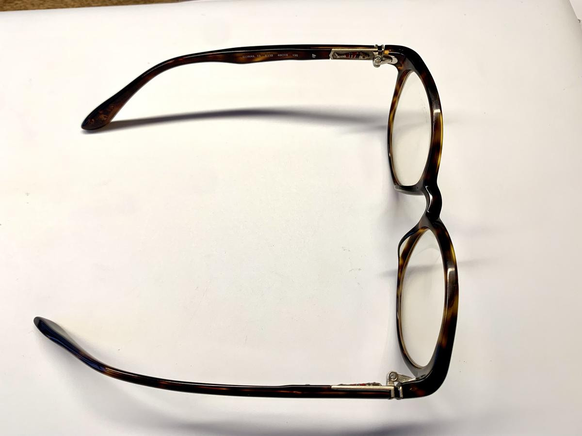 PAUL & JOe - CORAIL13 E135