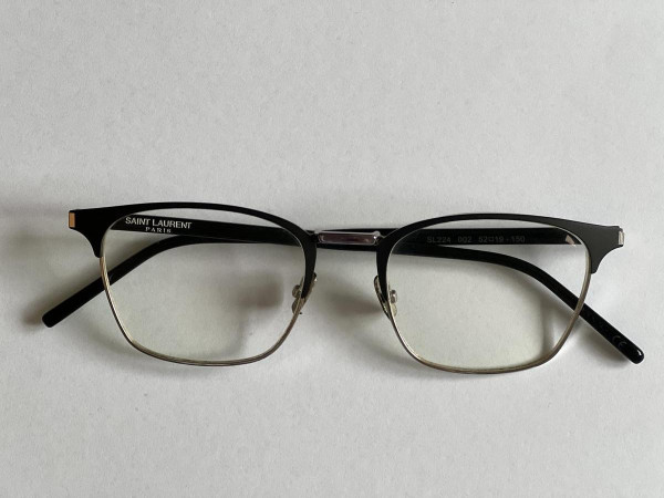 Yves Saint-Laurent - SL224