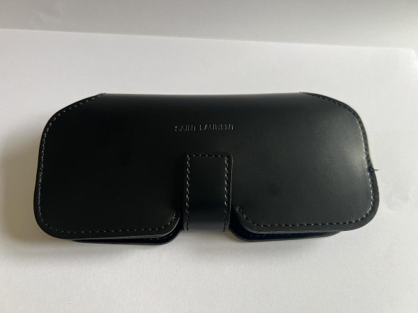 Yves Saint-Laurent - SL224