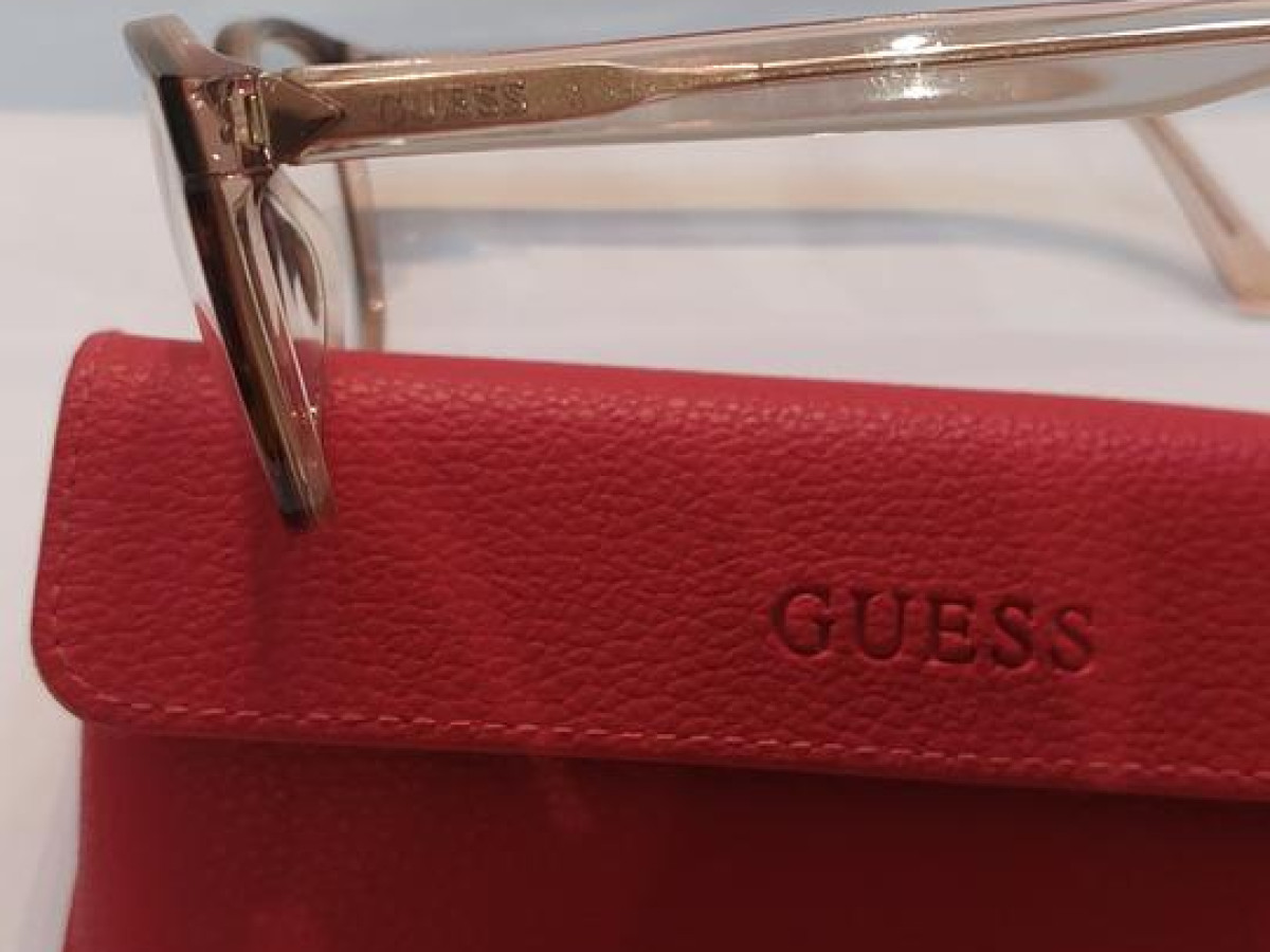 Guess - GU2586