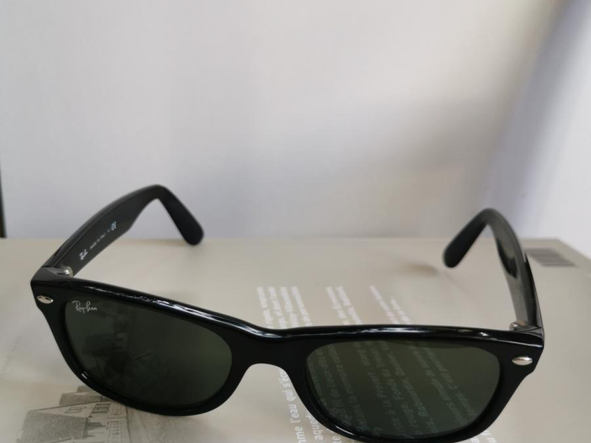 Ray-Ban - RB2132