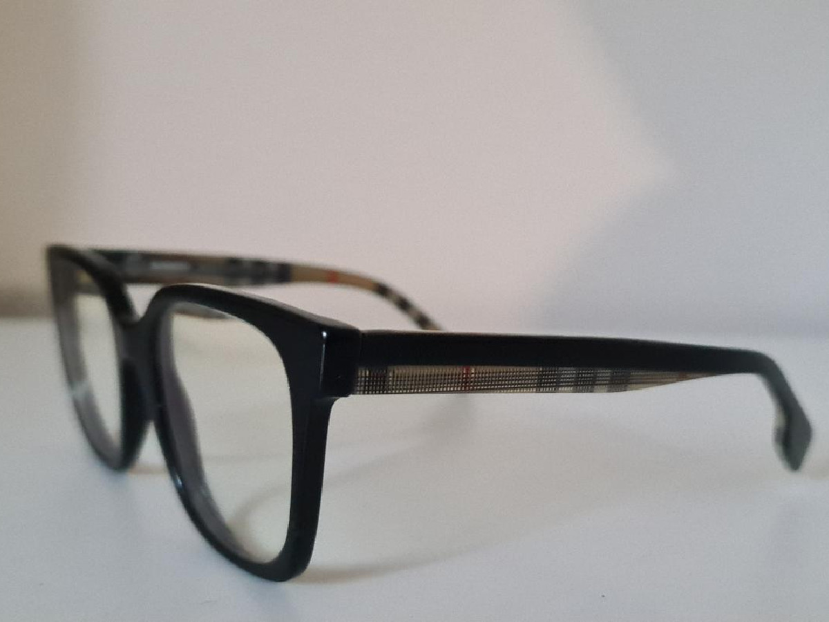 Burberry - B2347 3942