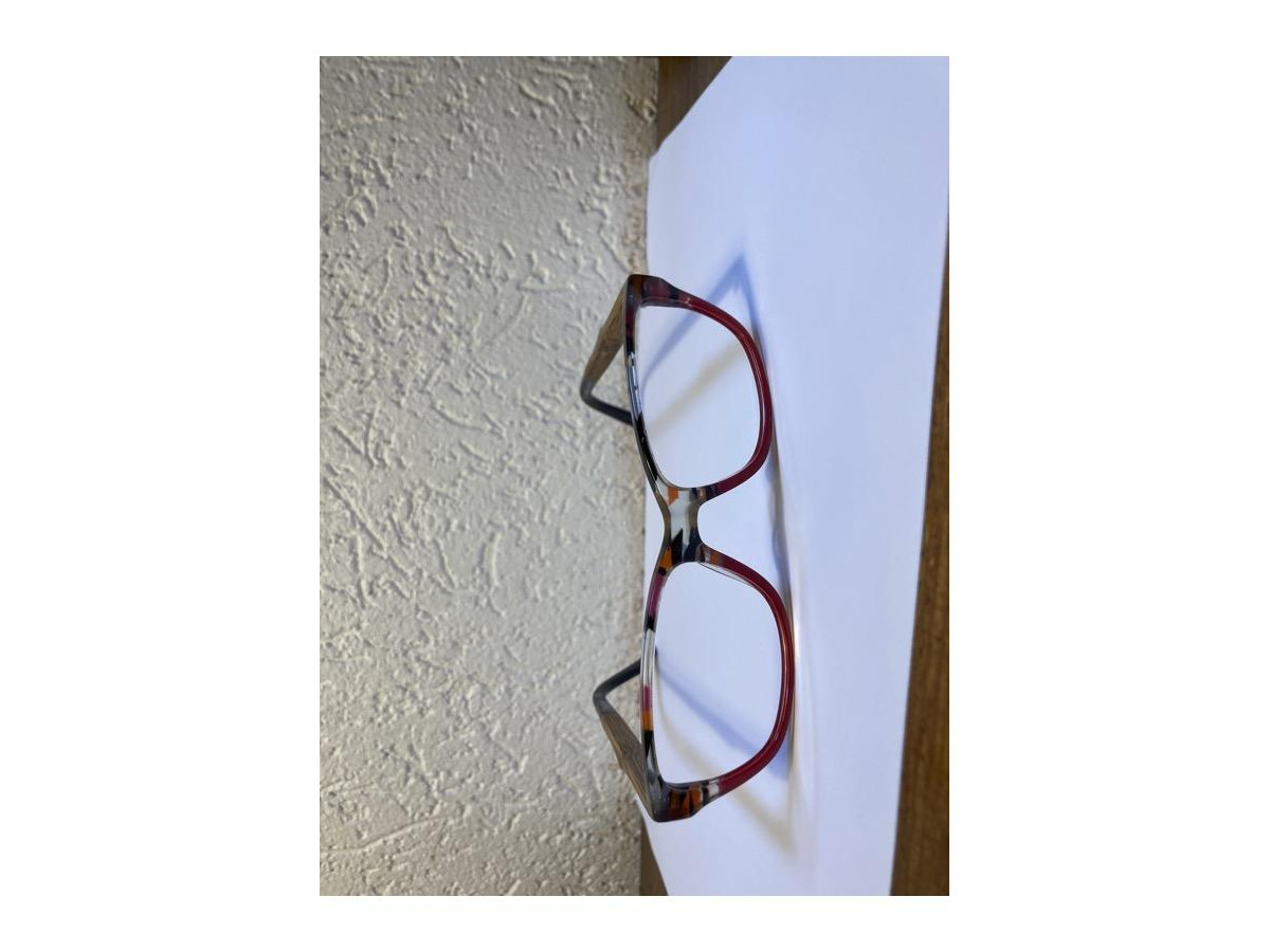 YEARLING - Y12 52 16 140 001