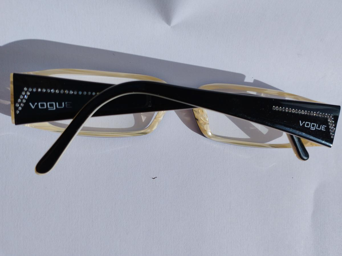 Vogue 2557-B 1345 51 15 130