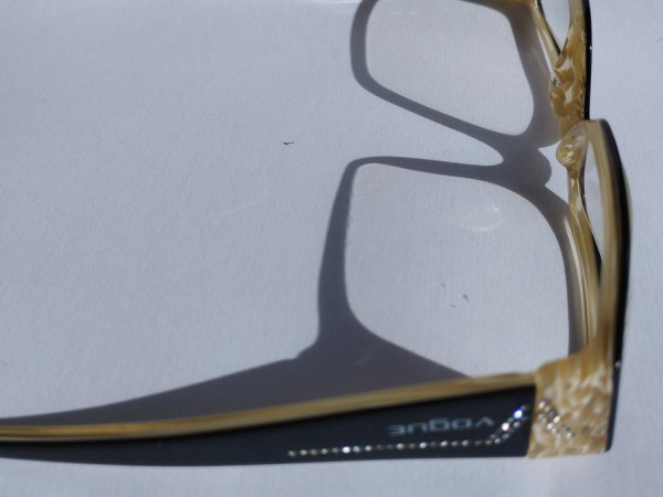 Vogue 2557-B 1345 51 15 130