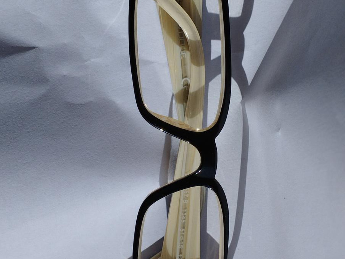 Vogue 2557-B 1345 51 15 130