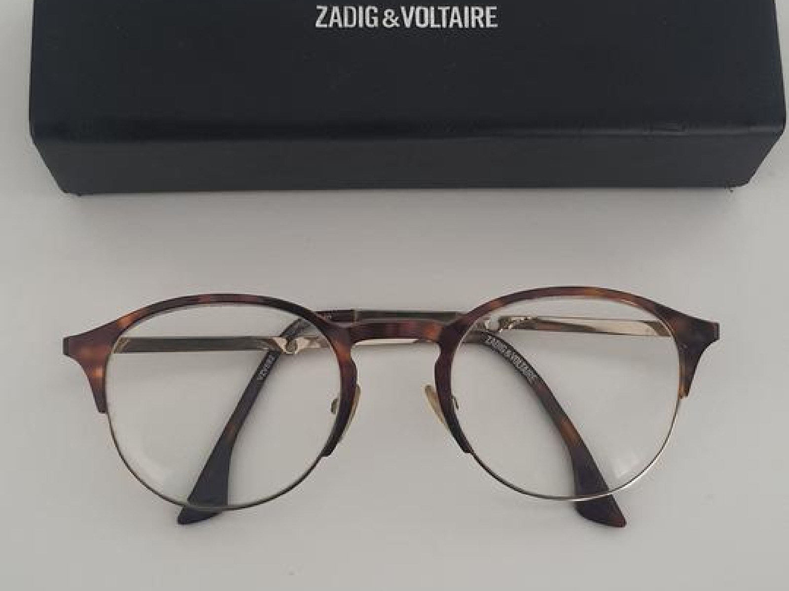 ZADIG & VOLTAIRE 長方形フレムサンクラス SZV221 2ARX SZV221 sunglasses Brown | SmartBuyGlasses US