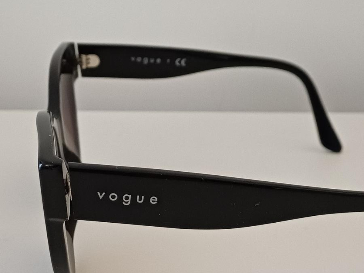 Vogue VO5339S