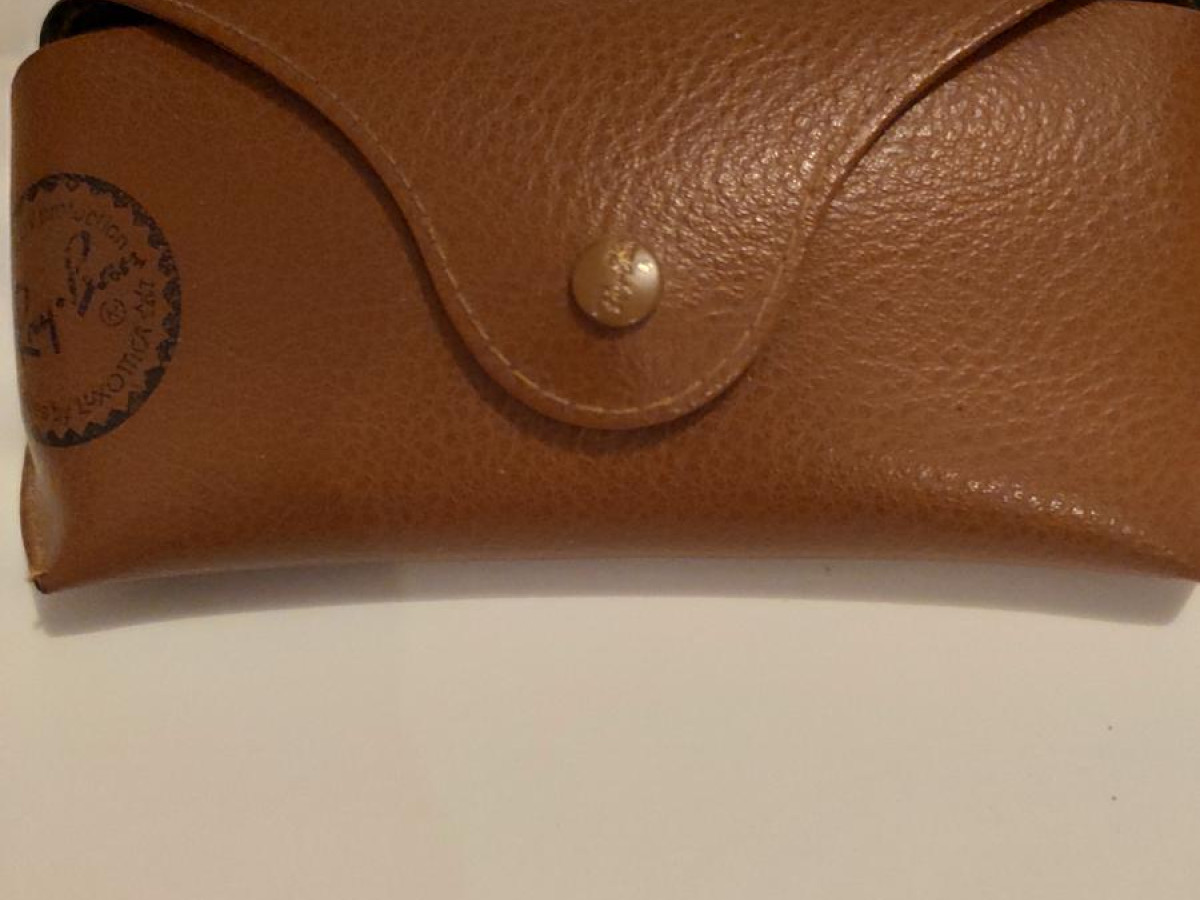 Ray Ban