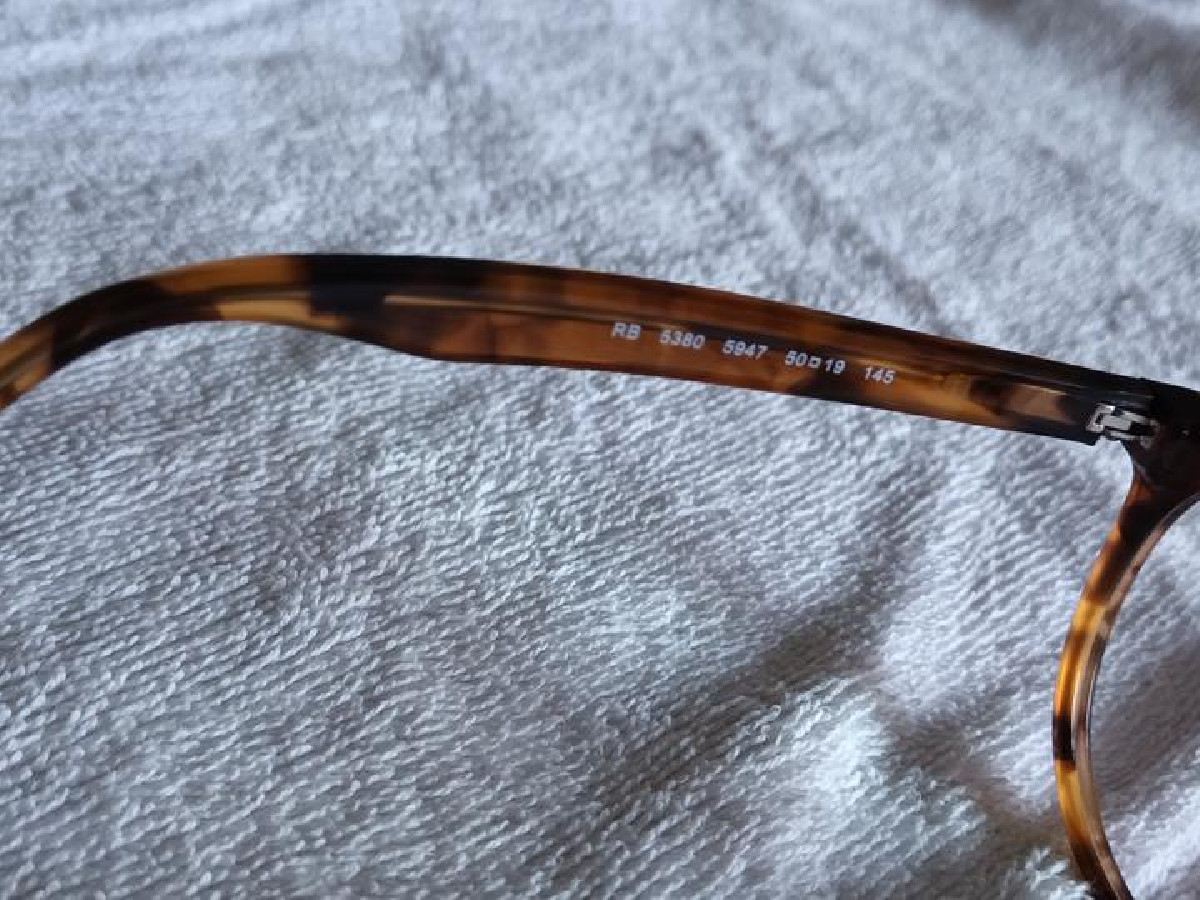 Ray Ban