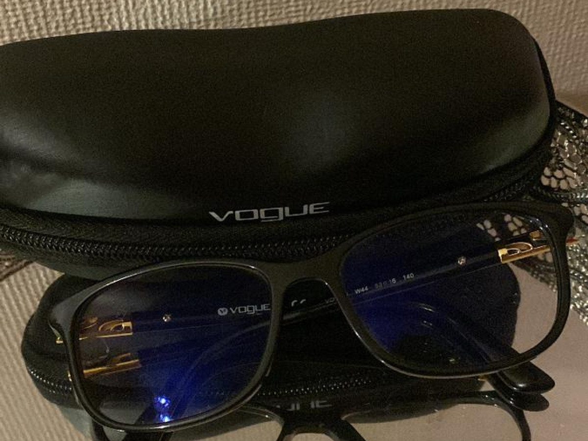 Vogue - VO5163 W44 53