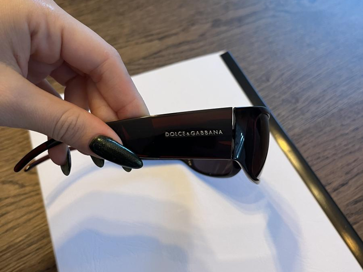 Dolce and best sale gabbana finger sunglasses