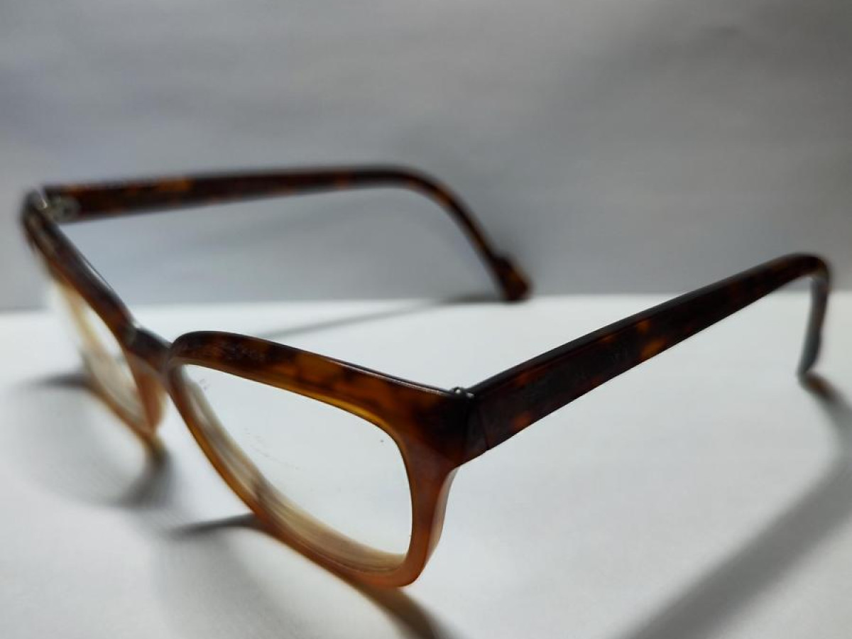 Caroline Abram - FLORE 131