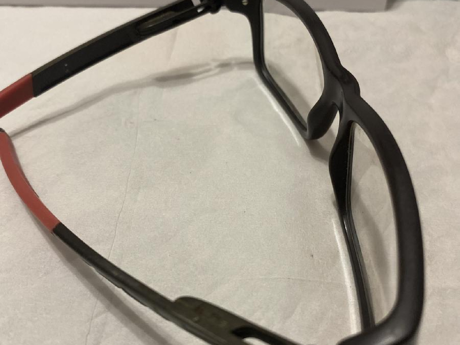 Oakley ducati